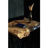 Die Elfenbein Holz Couchtisch, Live Edge Rustikale Mid-Century Moderne Couchtisch von EscapeFromLife