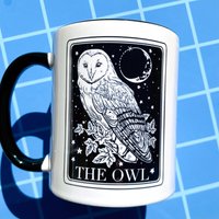 Eule Tasse Vogel Themed Geschenk Liebhaber Kaffeetasse Mond Tarot Karte Celestial Mug Star Witchy Her Whimsigoth Decor von EskaandtheAlpenglow