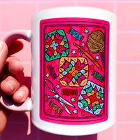 Häkeln Geschenk Becher Häkeler Kaffeetasse Themed Ihre Süße Mutter Hobby Idee Handwerker Crafty Frauen Häkeln Geschenk Becher Häkeler Kaffeetasse Themed Ihre Süße Mutter Hobby Idee Handwerker Crafty Frauen von EskaandtheAlpenglow
