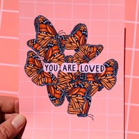 Monarchfalter Schmetterling Kunst Blumendruck Dopamin Dekor Selbstaffirmation Unter Dem Motto Geschenk Natur Motivationszitat Bürodekor Schöne Wand von EskaandtheAlpenglow