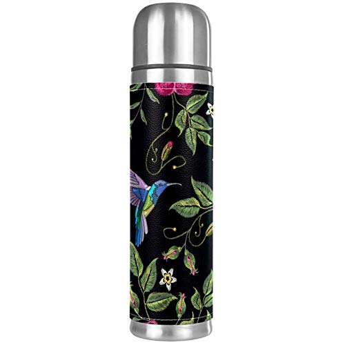 Stickerei Kolibri und Wildrosen Dogrose Blumen auslaufsichere Wasserflasche Edelstahl Vakuumbecher Thermoskanne Thermoskanne für heiße und kalte Getränke 500 ml für Büro, Schule, Reisen Stickerei Kolibri und Wildrosen Dogrose Blumen auslaufsichere Wasserflasche Edelstahl Vakuumbecher Thermoskanne Thermoskanne für heiße und kalte Getränke 500 ml für Büro, Schule, Reisen von Eslifey