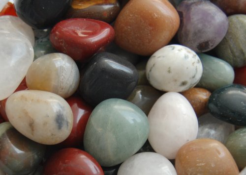 Edelsteine, polierte Trommelsteine, bunte Mischung, Größe ca. 1-2,5 cm, 250 g-Beutel, incl. 36seitige Broschüre (31,-€/kg) von Esoterik-Versand
