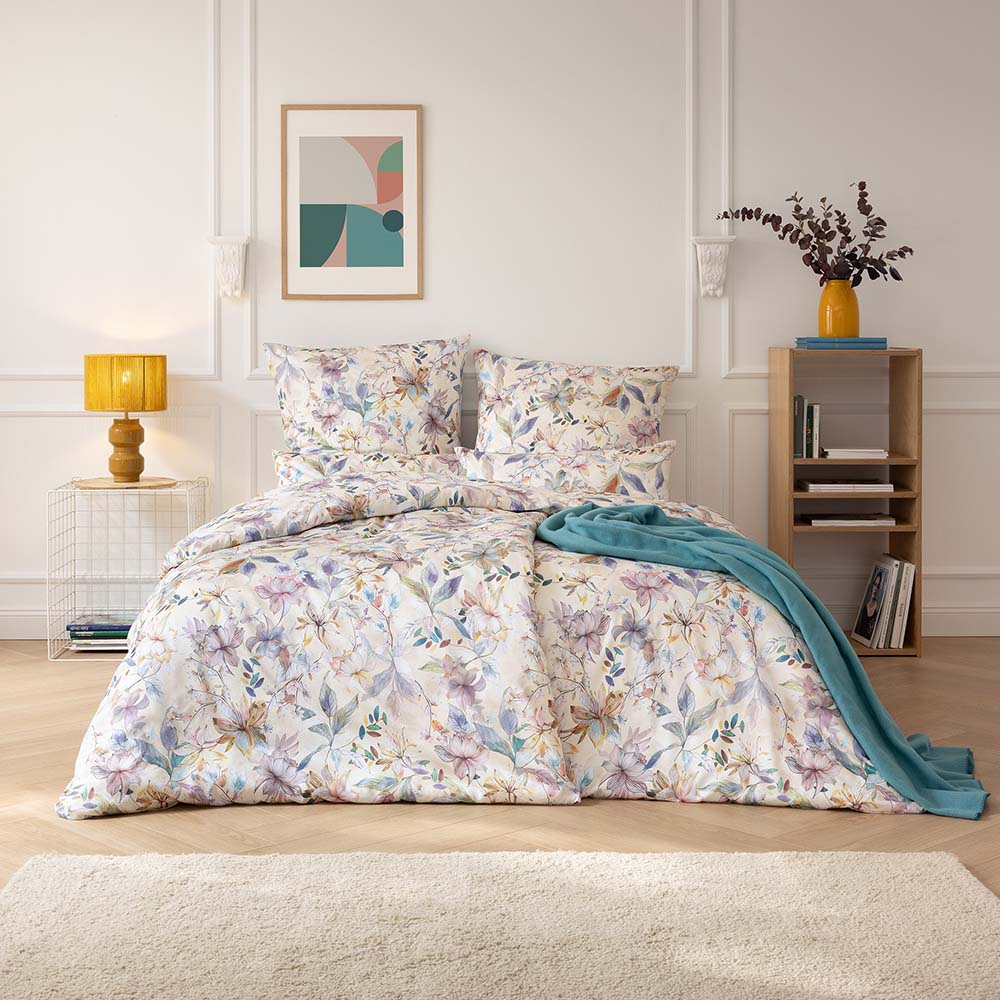 Estella Mako-Satin Bettwäsche 200x200 Estera Blüten Lilien beige rosa 7960-985 Estella Mako-Satin Bettwäsche 200x200 Estera Blüten Lilien beige rosa 7960-985 von Estella Ateliers