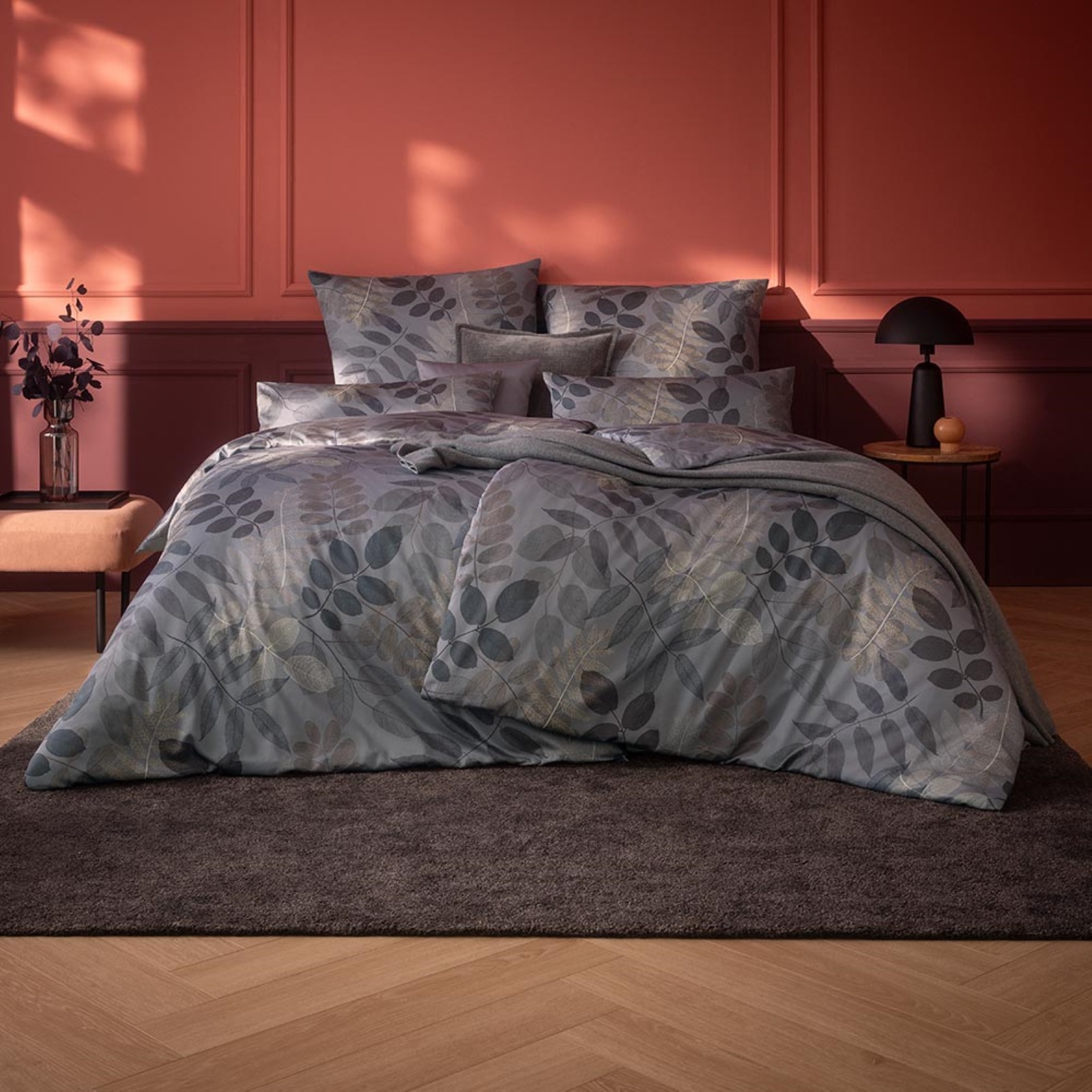 Estella Mako-Satin Bettwäsche 200x220 Malou grau silber braun Blätter 7987-810 Estella Mako-Satin Bettwäsche 200x220 Malou grau silber braun Blätter 7987-810 von Estella Ateliers