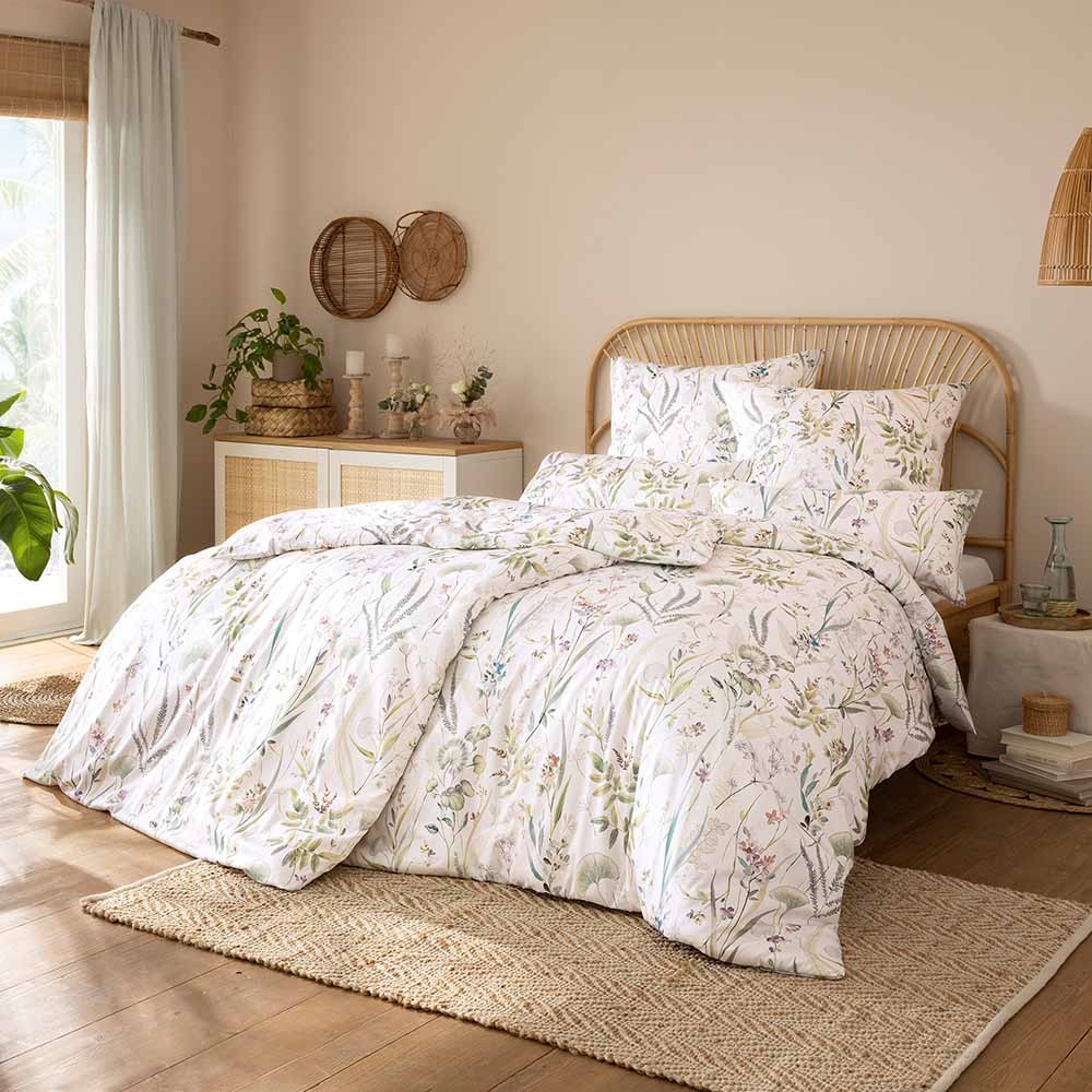 Estella Mako-Satin Bettwäsche 135x200 Rieke mint Wiese Gräser Natur 7939-520 von Estella