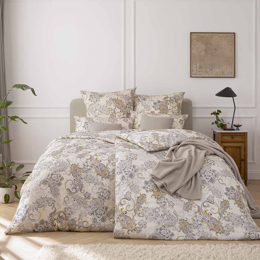 Estella Satin de Luxe Bettwäsche DD 155x220 Charlotte Paisley creme 1047-215 Estella Satin de Luxe Bettwäsche DD 155x220 Charlotte Paisley creme 1047-215 von Estella Ateliers