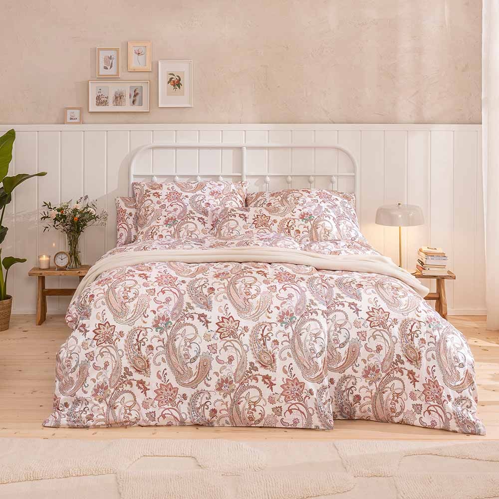 Estella Schweizer Premium Satin Bettwäsche 155x220 Soley Paisley beige 2144-200 von Estella