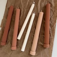 Gerippte Spitzkerze | Sojawachs Kerze Deko-Kerze Handgefertigtes Geschenk Stumpenkerze Nicht Duftende Kerzen Tischkerze Geformte Säulen Gerippte Spitzkerze | Sojawachs Kerze Deko-Kerze Handgefertigtes Geschenk Stumpenkerze Nicht Duftende Kerzen Tischkerze Geformte Säulen von EstelleStudioCA