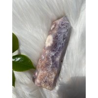 Wow Höchste Qualität Tief Lila Blume Achat Amethyst Turm Einschlüsse Seltenes Stück von Estrelavioleta