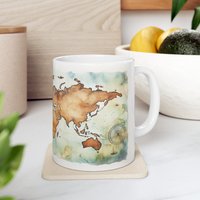 Voyager's Compass Aquarell Keramiktasse von EtHeQu