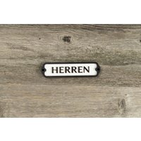 Hölzernes Herren-Männer Toiletten Türschild. Vintage British Eisenbahn Stil. Handgemachte Retro Dekoration von EtchPL