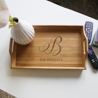 Personalisiertes Serviertablett Benutzerdefiniertes Holztablett Hochzeitsgeschenke Neues Zuhause Geschenke Brautpaargeschenke Tray-Bam-100 von EtchThisOut
