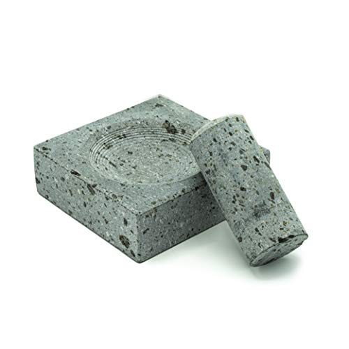 Mortar And Pestle Etna Stone & Design Mörser und Stößel aus Lavastein Werkzeug für Ihre Küche. von Etna Stone&Design