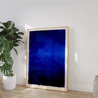 Calming Gradient Indigo Blue Art Print | Royal Minimalist Abstract Poster Serene Contemporary Ombre Wall Decor Modern Zen von EuphoriaTheresa