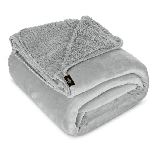 Eurofirany Teddy Fleece Decke Wärmende Wohndecke Sesseldecke Tagesdecke Weiche Sofadecke Überwurf Winterdecke Kuschelige Couchdecke (Silber, 70 x 160 Eurofirany Teddy Fleece Decke Wärmende Wohndecke Sesseldecke Tagesdecke Weiche Sofadecke Überwurf Winterdecke Kuschelige Couchdecke (Silber, 70 x 160 von Eurofirany