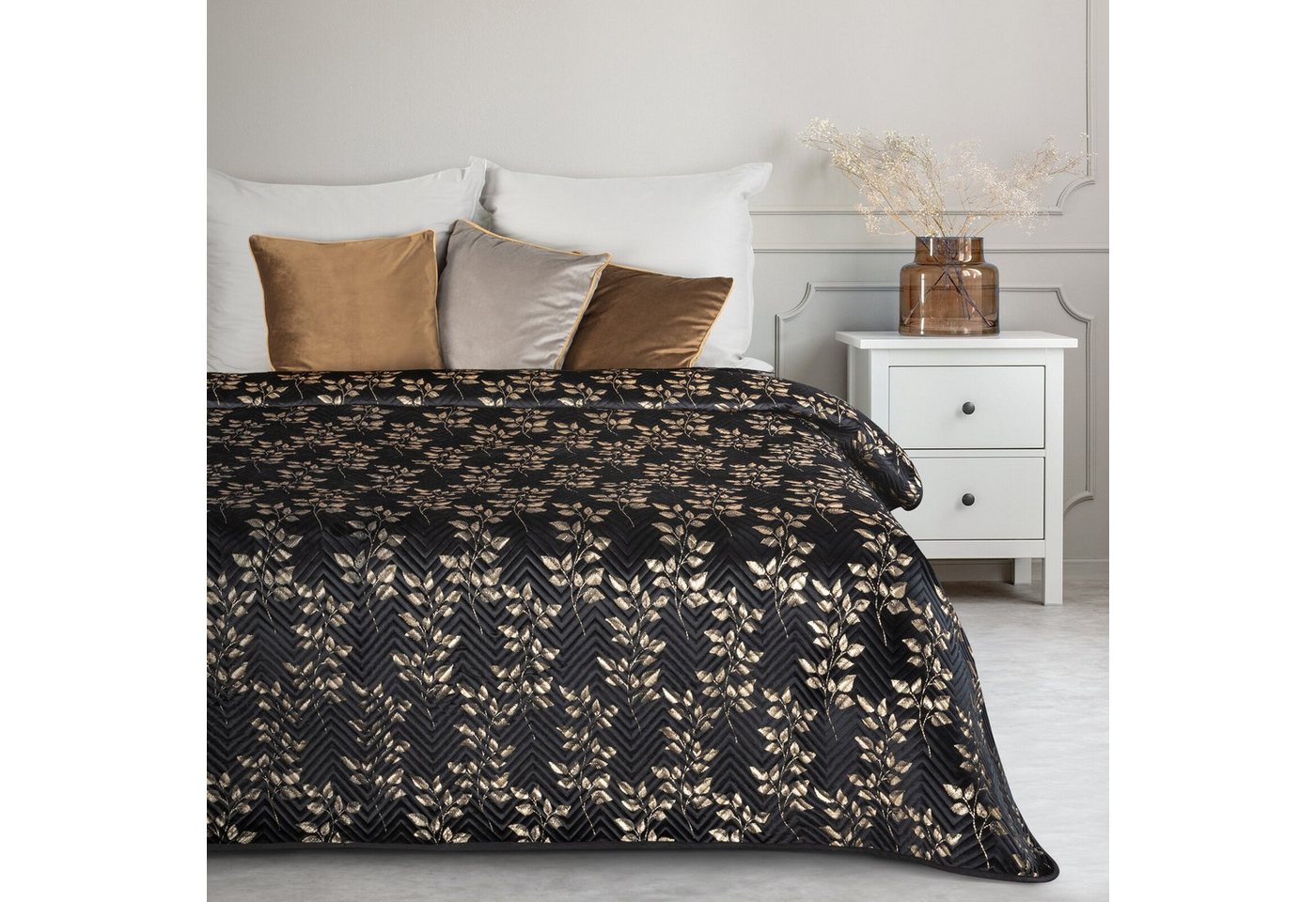 Tagesdecke Glamour Black, Eurofirany, Samtdecke Velours Weiche Decke Goldenes Muster Doppelbett von Eurofirany