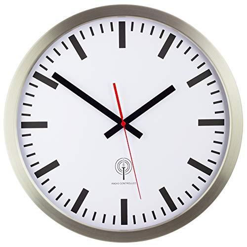 Eurotime Funkwanduhr, 40 cm, Edelstahlgehäuse Silber, Echtglas, Bahnhofszifferblatt, automatische Zeitein- und Zeitumstellung, Wanduhr für Wohnbereich oder Büro, rote, nur für Innen, 56862-07 von Eurotime