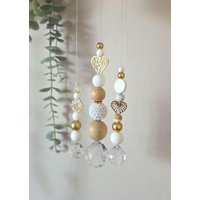 Filigraner Sonnenfänger Skandi Gold/Weiß/Beige Herz Suncatcher Geschenk Hochzeit Sonnenkristall Wanddeko Fensterdeko Lichtfänger von EvasDecoArt