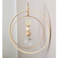 Sonnenfänger Skandi Beige Gold Holz Holzring Suncatcher Boho Deko Sonnenkristall Sommerdeko Wanddeko Fensterdeko Hängedeko Sonnenfänger Skandi Beige Gold Holz Holzring Suncatcher Boho Deko Sonnenkristall Sommerdeko Wanddeko Fensterdeko Hängedeko von EvasDecoArt