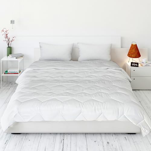 EVE Textile Bettdecke | Decke | Steppbettdecke | Schlafdecke | Ganzjahresdecke | Gesteppt | Zudecke | Mikrofaser | 4 Jahreszeiten | Oberbett | All Season | Duvet | Weiß (1, Weiß, 200 x 200 cm) von Eve Textile GmbH