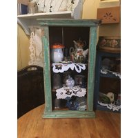 Primitiver Schrank Wandhalter Shabby Grün Holzschrank Wandhalterung, Apothekerschrank, Vintage Wanddeko Primitiver Schrank Wandhalter Shabby Grün Holzschrank Wandhalterung, Apothekerschrank, Vintage Wanddeko von EverAfterActUAls