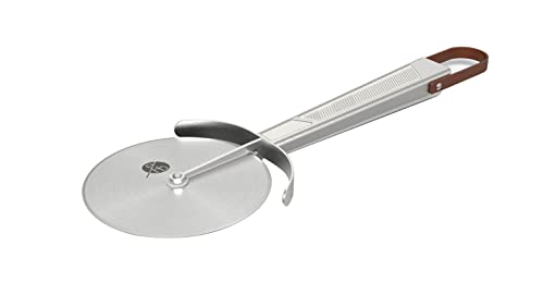 everdure by heston blumenthal Pizza-Schneider I Edelstahl Pizza-Roller 29,2 x 12 x 2,2 cm I großer Pizza-Cutter mit XXL Durchmesser I Pizza-Messer mit Leder-Aufhänger I Pizza-Zubehör von Everdure