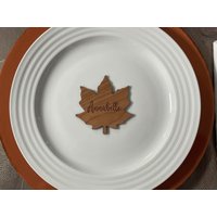 Personalisierte Thanksgiving Blatt Platzkarten von EvergladeWoodworking