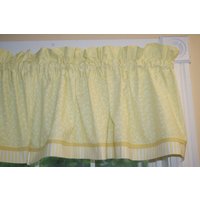 Gelb Weiß Floral Volant 17 X 44 Can Alter Vorhang Fenster Behandlung Dressing Küche Schlafzimmer Vorhänge Home Décor Custom Arbeitsplätze von Everythinginvalance