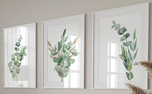 Eukalyptuspflanze Wandkunst, Set aus 3 Ungerahmter Druck, Wandkunst im botanischen Stil, Tropisches Pflanzendekor, Abstraktes Dekor, Grün, Schlafzimmer Wohnkultur, Wohnzimmer Wandkunst (A3) von Eviepops Prints