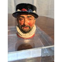 Royal Doulton - Beefeater Miniatur Krug D 6251 Von Harry Fenton von EwasAntiqueShop