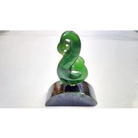 Nephrit Jade Doppelhaken Statue. S237 von Eximha