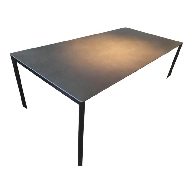 Esstisch ST35 Platte Keramik Schwarz Gestell Schwarz Esstisch ST35 Platte Keramik Schwarz Gestell Schwarz von Extendo