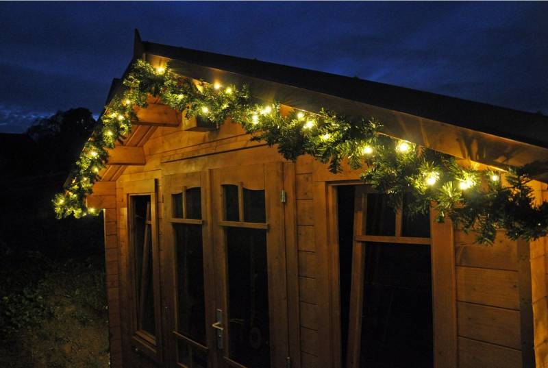 F-H-S International LED-Girlande Girlande mit integrierter LED Lichterkette Grün Tannengirlande Timer, 2,7 m 40 LEDs / 5 m 80 / 8 m 120 / 10 m 160 / 15 m 220 / 20 m 300 LEDs von F-H-S International