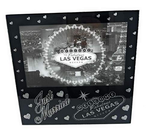 F-Novelties Just Married & Welcome to Fabulous Las Vegas Bilderrahmen, Silber, 15.2 cm x 10.2 cm, Glänzend, Schillerndes Design F-Novelties Just Married & Welcome to Fabulous Las Vegas Bilderrahmen, Silber, 15.2 cm x 10.2 cm, Glänzend, Schillerndes Design von F-Novelties