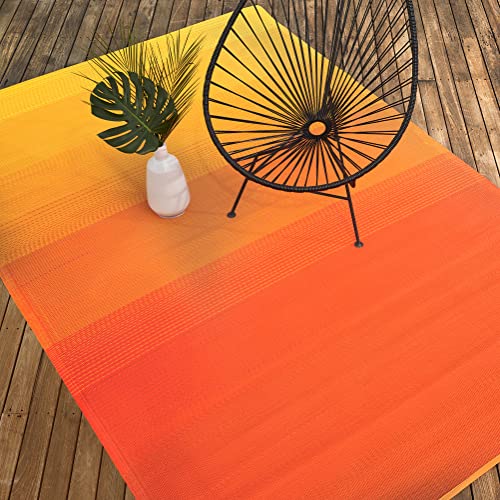 FAB HAB Outdoor-Teppich - wetterfest, farbecht, wendbar - recycelter Premium-Kunststoff - Ombre - Terrasse, Balkon, Garten, Flur, Bad - Kunststoffteppich Big Sur Sonnenuntergang, 120x180 cm von FAB HAB