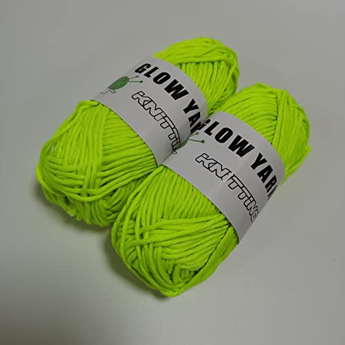 FACULX 2 Rollen Glow in the Dark Garn Leuchtend Stricken Häkelgarn zum Häkeln DIY Glow Fingering Gewicht Garn für DIY Kunst Handwerk Nähen Glow in the Dark Party Supplies von FACULX