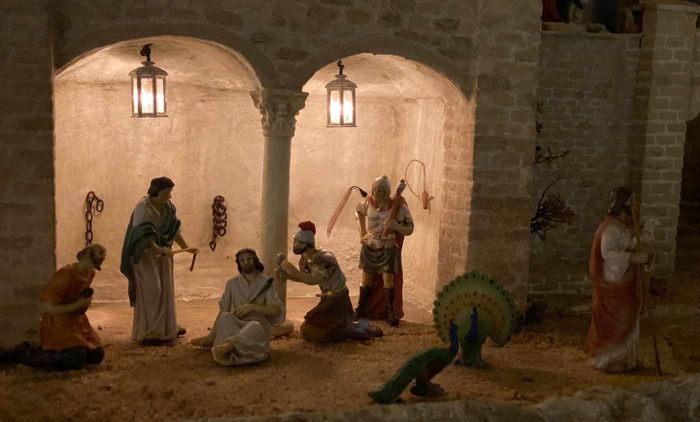 FADEDA Krippenfigur FADEDA Hlg. Familie, Krippenblock mit Licht, Höhe in cm: 25 (1 St) von FADEDA