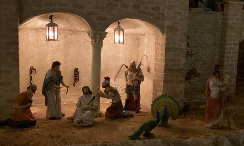 FADEDA Krippenfigur FADEDA Hlg. Familie, Krippenblock mit Licht, Höhe in cm: 25 (1 St) von FADEDA