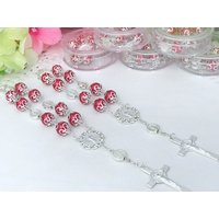 55 Rote Farbe Taufe Begünstigt Armbänder/Kristall Perle Kommunion Begünstigte Recuerdos Para Bautizo Rojo Gefälligkeiten Favo von FAITHPIECES