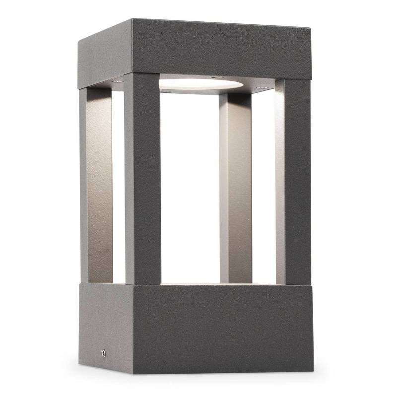 Wirkungsvolle LED-Sockelleuchte Agra Wirkungsvolle LED-Sockelleuchte Agra von FARO BARCELONA