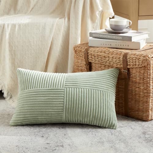 FDTERN 1 Stück Salbeigrün Kissenbezug 30x50 cm Weich Kordsamt Kissenbezüge Kissenhülle Dekokissenbezug Sofakissen Dekokissen Boho Deko für Sofa Schlafzimmer Wohnzimmer Balkon (Ohne Kissenfüllung) FDTERN 1 Stück Salbeigrün Kissenbezug 30x50 cm Weich Kordsamt Kissenbezüge Kissenhülle Dekokissenbezug Sofakissen Dekokissen Boho Deko für Sofa Schlafzimmer Wohnzimmer Balkon (Ohne Kissenfüllung) von FDTERN
