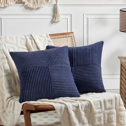 FDTERN 2er Set Navy Blau Kordsamt Kissenbezug 55x55CM Weich Moderne Dekorative Kissenbezüge Kissenhülle Dekokissenbezug Sofakissen Dekokissen Boho Deko für Sofa Schlafzimmer Wohnzimmer Bett FDTERN 2er Set Navy Blau Kordsamt Kissenbezug 55x55CM Weich Moderne Dekorative Kissenbezüge Kissenhülle Dekokissenbezug Sofakissen Dekokissen Boho Deko für Sofa Schlafzimmer Wohnzimmer Bett von FDTERN