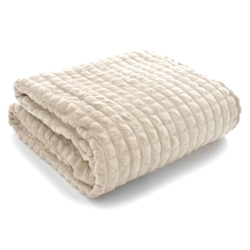 FEBE Kuscheldecke Creme 220x200 cmFlauschig Tagesdecke Fleecedecke Flanell Decke Sofadecke Für Couch Wohndecke Wendedecke als Sofaüberwurf oder Wohnzimmerdecke von FEBE