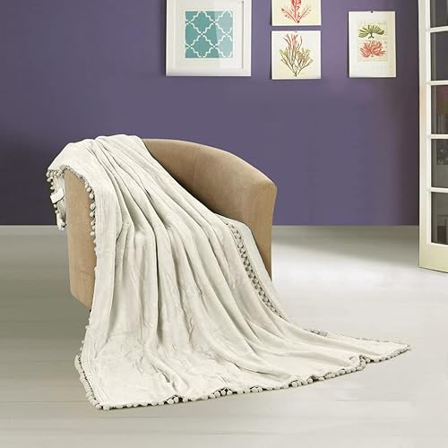 FEBE Kuscheldecke Weiß Creme Tagesdecke mit Pompoms mikrofaser sofadecke kuschelig flauschig Decke für Couch Blanket 130x180 cm von FEBE