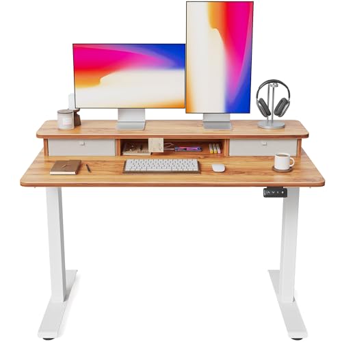 FEZIBO Höhenverstellbarer Elektrischer Stehtisch mit Doppelschublade, 120 x 60 cm Stehtisch mit Ablage, Sitz-Steh-Schreibtisch mit Verbindungsplatte, Weißer Rahmen/Hellbraun Oberfläche von FEZIBO