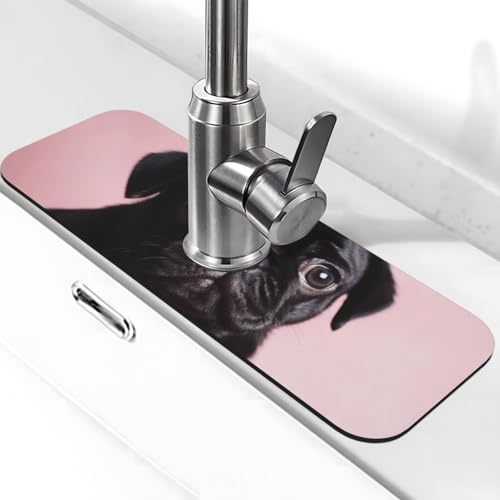 Niedliche schwarze Mops-Wasserhahnmatte für Küchenspüle – 2025 Premium-Upgrade: Super saugfähiger Kieselgur, schnell trocknender Wasserhahn-Saugnapf, waschbar, Küchenspüle, Spritzschutz, 14 x 38 cm von FHEDVBN