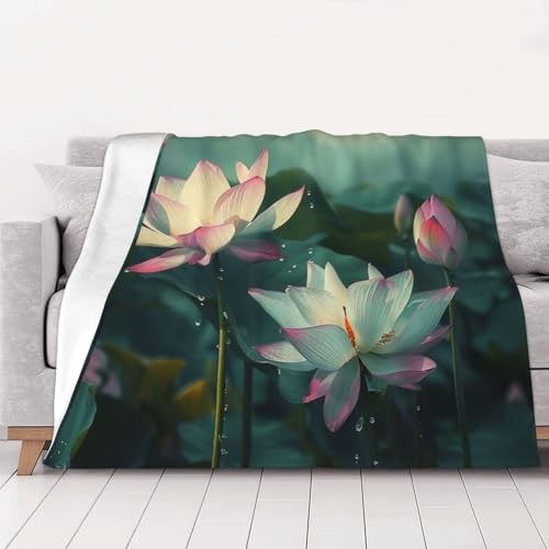 FHESDMN Flanell-Fleecedecke mit Lotusblumen-Aufdruck, Couchdecke, Sofa-Settees, flauschige, dicke Decken sind für alle Jahreszeiten geeignet, 60 x 50 cm FHESDMN Flanell-Fleecedecke mit Lotusblumen-Aufdruck, Couchdecke, Sofa-Settees, flauschige, dicke Decken sind für alle Jahreszeiten geeignet, 60 x 50 cm von FHESDMN