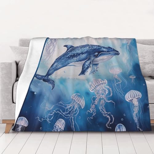 FHESDMN Flanell-Fleecedecke mit Meereswal und Quallen, bedruckt, Couchdecke, Sofasettees, flauschige, dicke Decken sind für alle Jahreszeiten geeignet, 60 x 50 cm FHESDMN Flanell-Fleecedecke mit Meereswal und Quallen, bedruckt, Couchdecke, Sofasettees, flauschige, dicke Decken sind für alle Jahreszeiten geeignet, 60 x 50 cm von FHESDMN