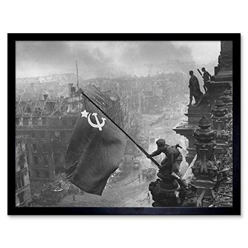Fine Art Prints Artery8 Khaldei-Krieg, Zweiter Weltkrieg, UdSSR-Flagge über dem Reichstag Gerahmter Druck 30x40 cm von Fine Art Prints