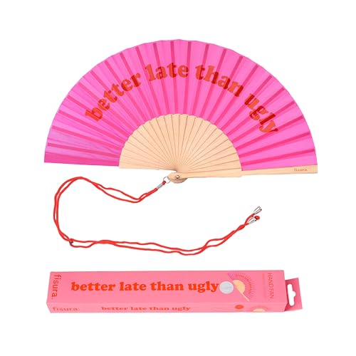 FISURA – Moderner Holzfächer mit der Aufschrift better late than ugly“. Farbenfrohes, originelles Design, rosa-roter Handventilator mit Aufhänger. Maße: 42,5 x 23 cm FISURA – Moderner Holzfächer mit der Aufschrift better late than ugly“. Farbenfrohes, originelles Design, rosa-roter Handventilator mit Aufhänger. Maße: 42,5 x 23 cm von FISURA
